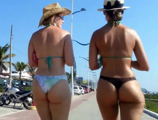 Candid mexican beach nubiles and their butts